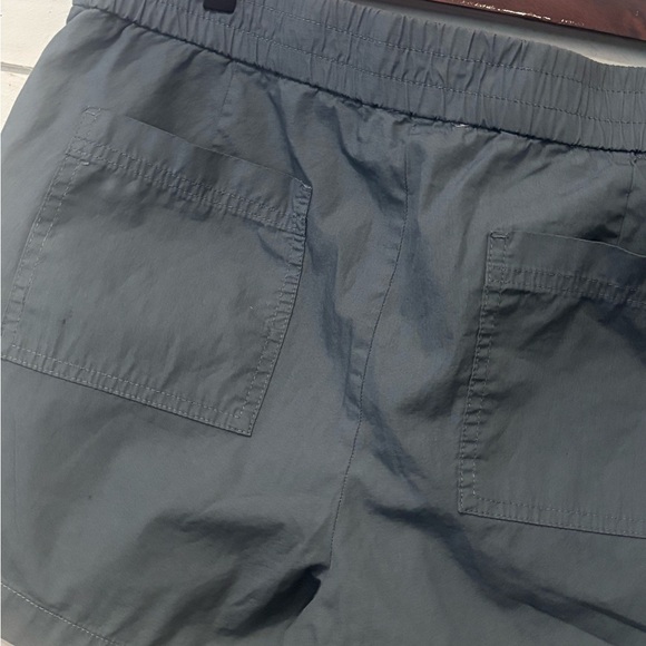 Loft Anne Taylor Dusty Blue  Cargo
Shorts Size Medium . Great condition! - Picture 8 of 9